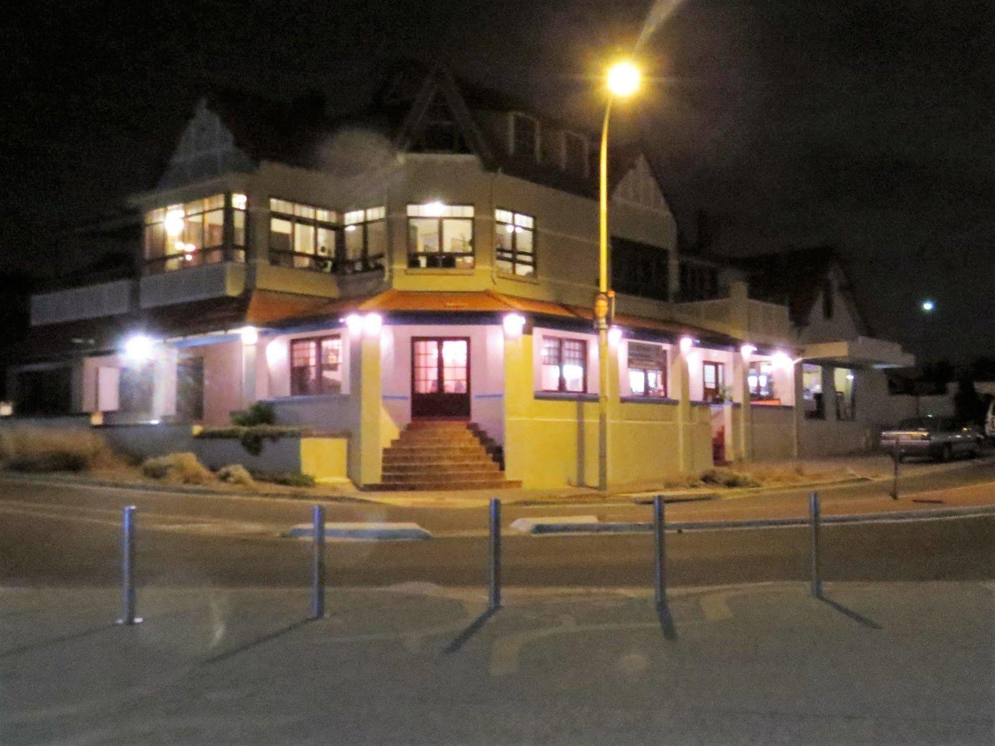 Port Noarlunga 맥클라우드 하우스 오브 포트 놀룽가 아파트 외부 사진